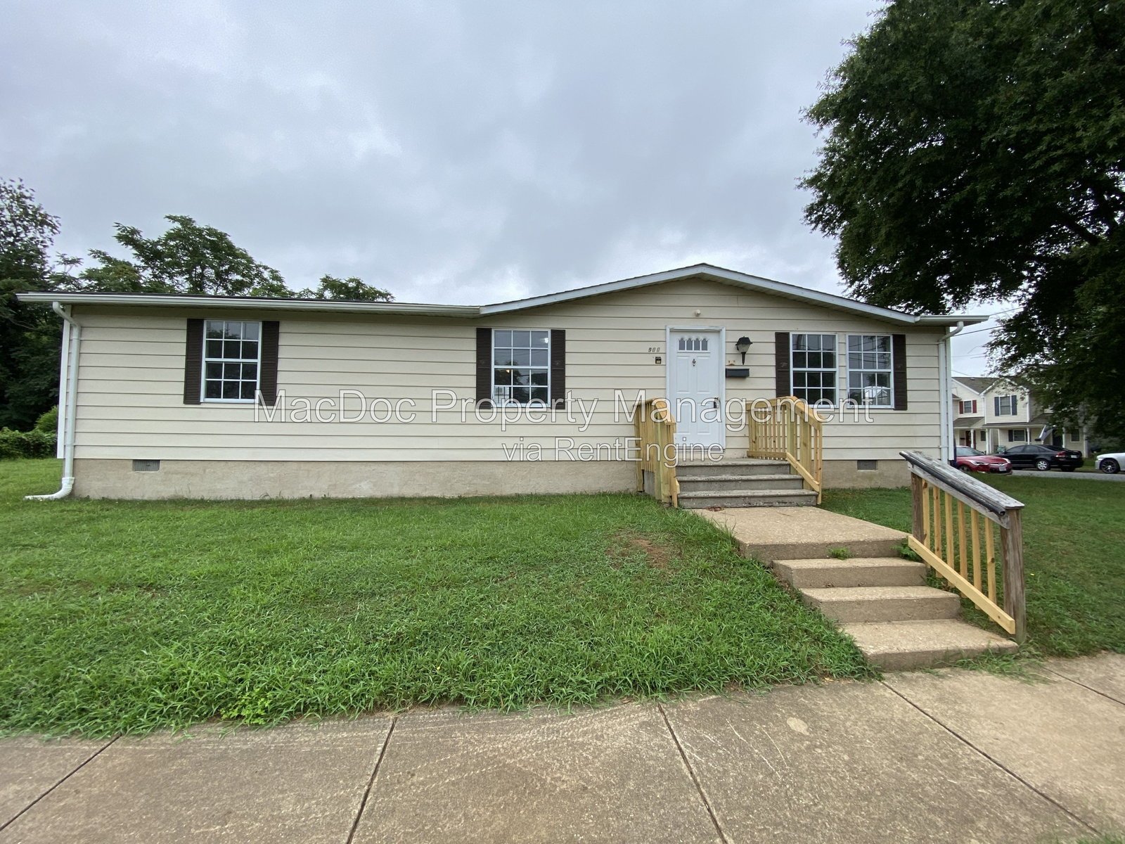 900 White Street Fredericksburg, VA 22401 property image