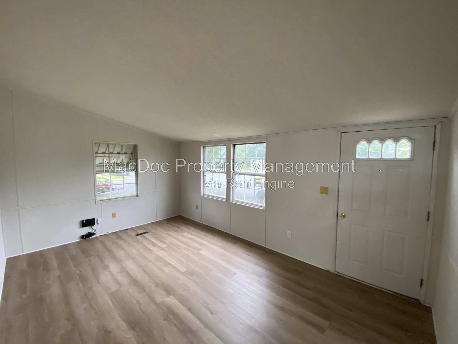 900 White Street Fredericksburg, VA 22401 property image