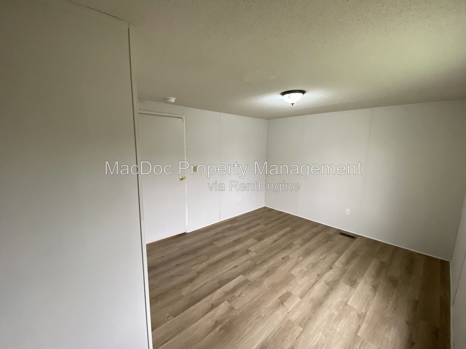 900 White Street Fredericksburg, VA 22401 property image