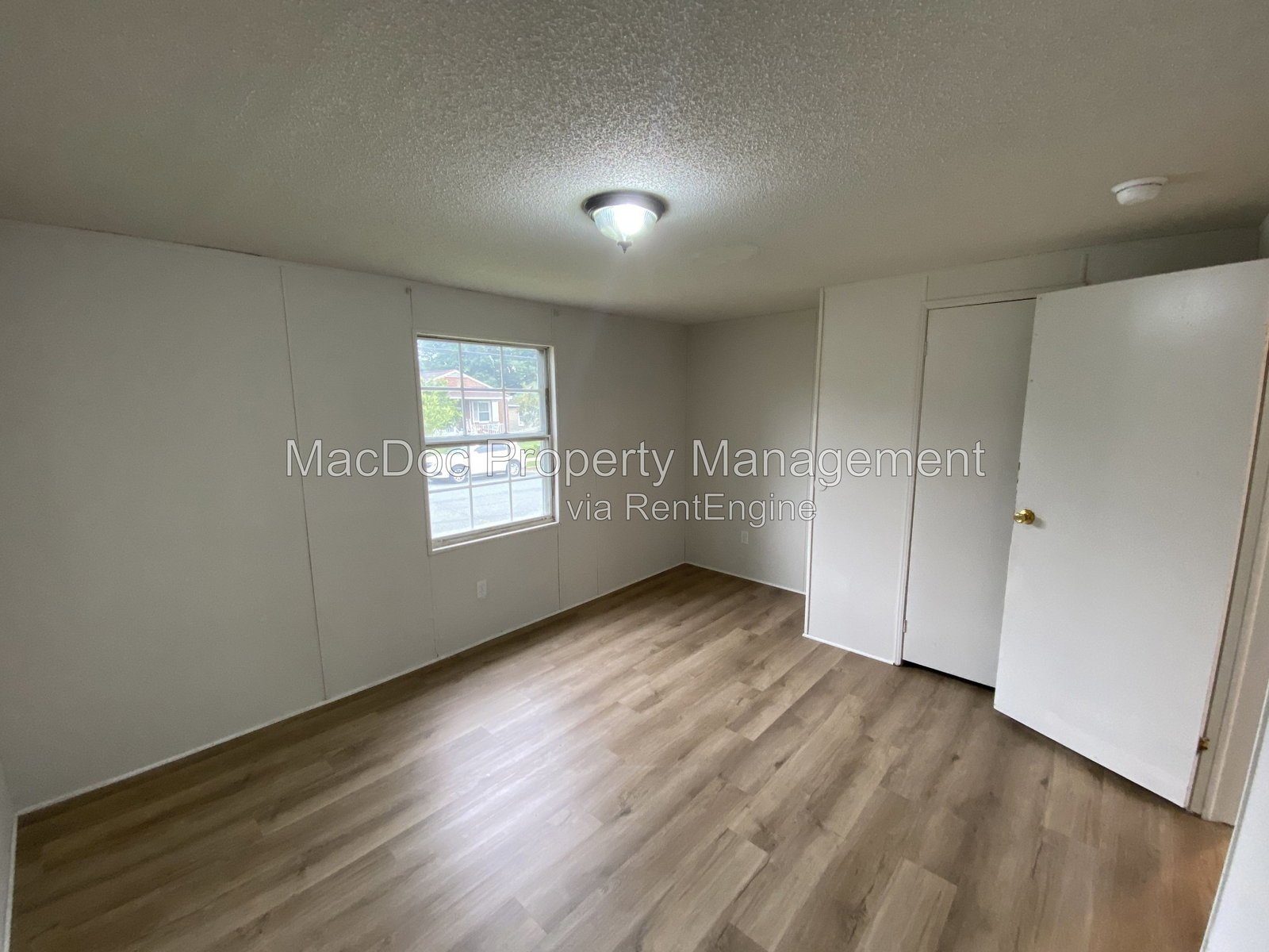 900 White Street Fredericksburg, VA 22401 property image