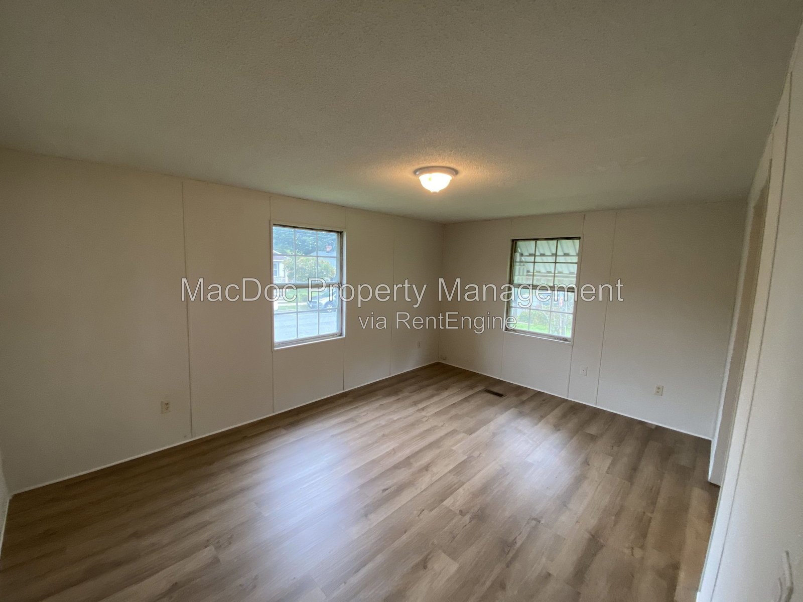 900 White Street Fredericksburg, VA 22401 property image