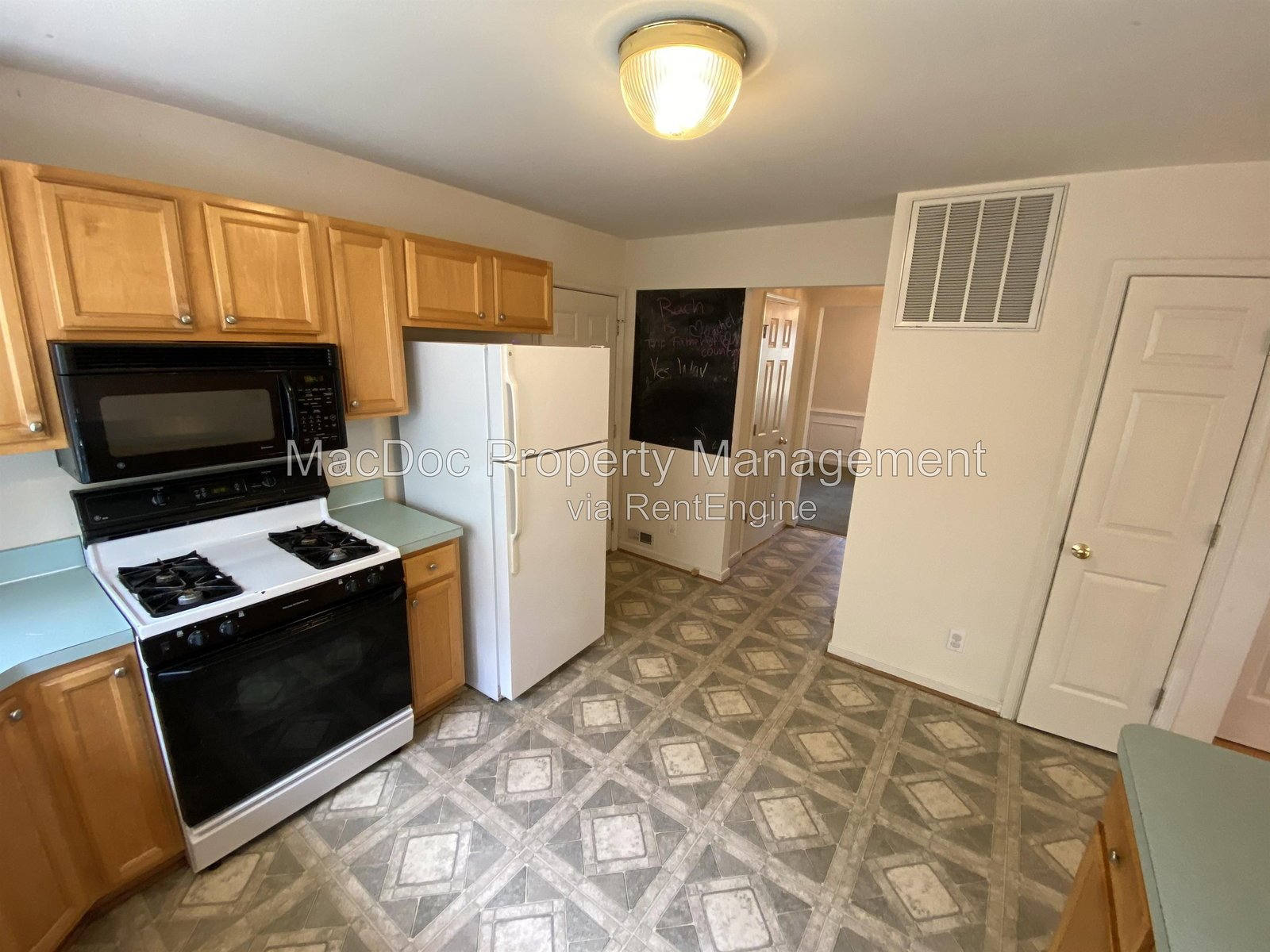 9 Brown Circle Fredericksburg, VA 22405 property image