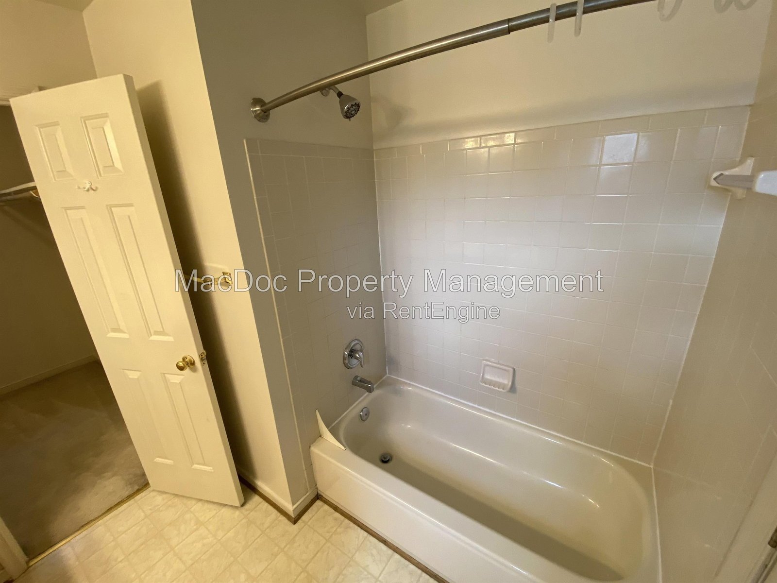 9 Brown Circle Fredericksburg, VA 22405 property image