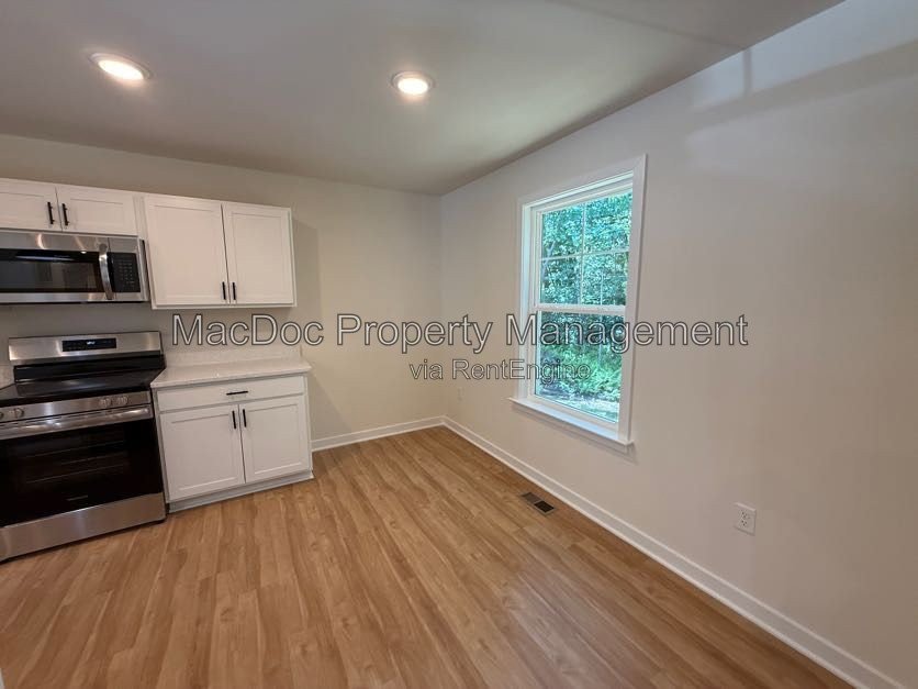 387 Forest Grove Road Colonial Beach, VA 22443 property image