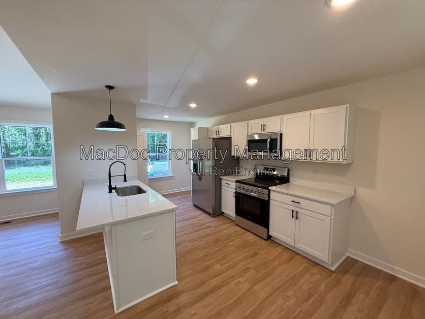 387 Forest Grove Road Colonial Beach, VA 22443 property image