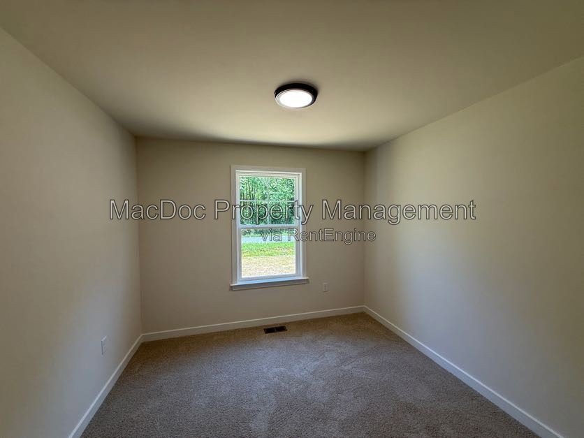 387 Forest Grove Road Colonial Beach, VA 22443 property image