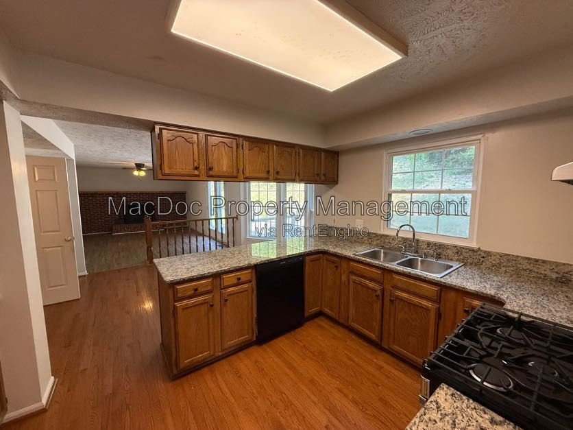 11304 Springfield Drive Fredericksburg, VA 22408 property image