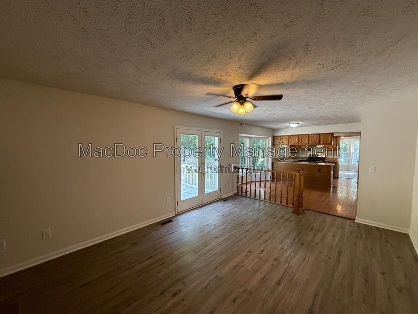 11304 Springfield Drive Fredericksburg, VA 22408 property image