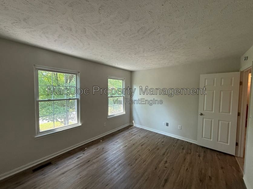 11304 Springfield Drive Fredericksburg, VA 22408 property image