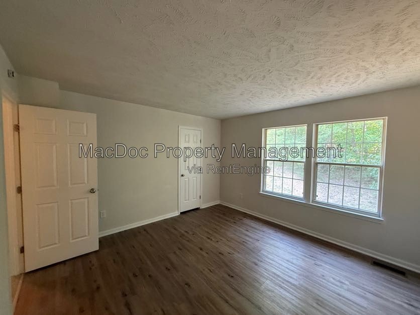 11304 Springfield Drive Fredericksburg, VA 22408 property image