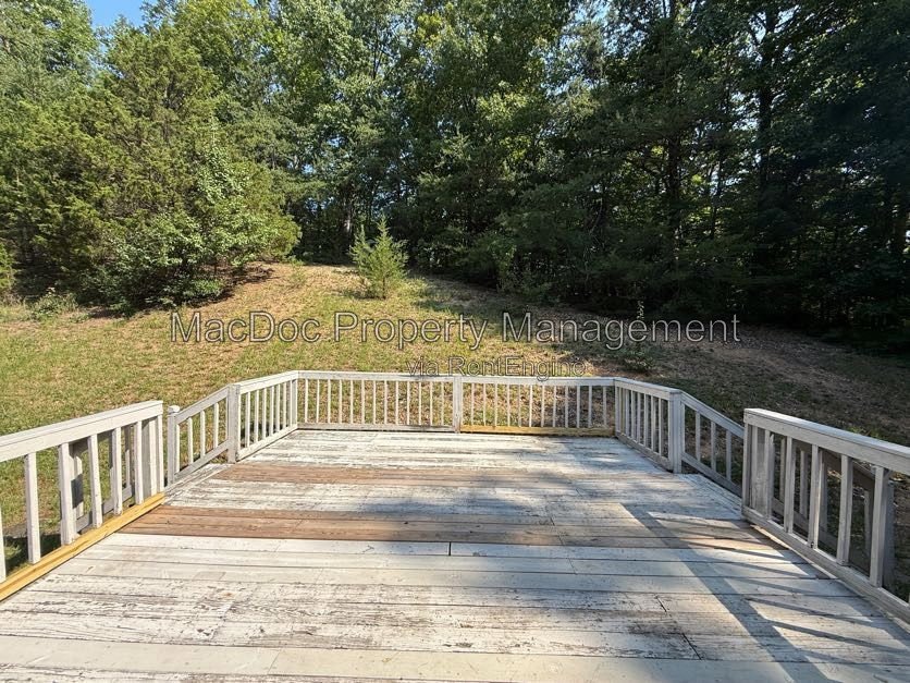 11304 Springfield Drive Fredericksburg, VA 22408 property image