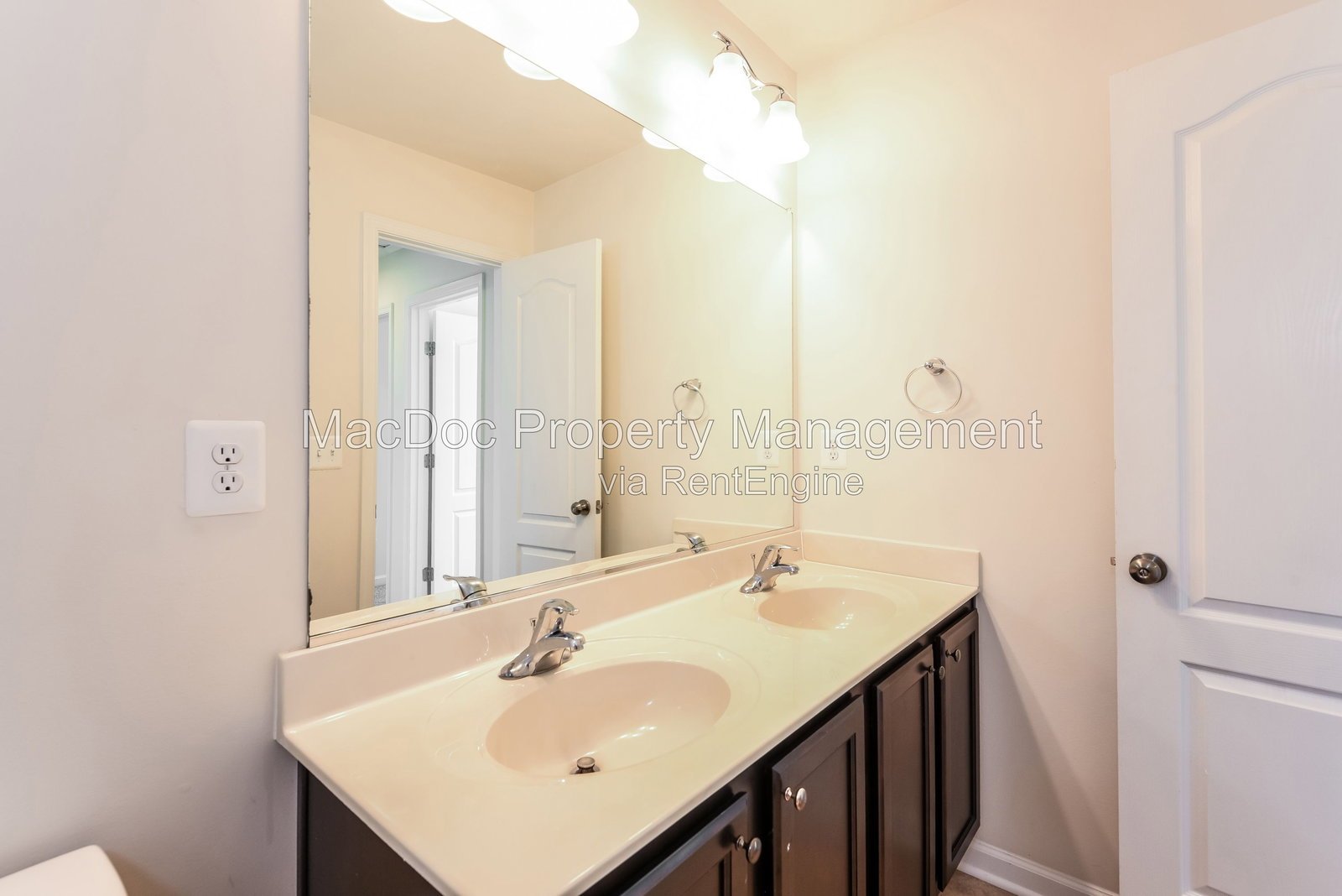 10417 Westgate Court Ruther Glen, VA 22546 property image