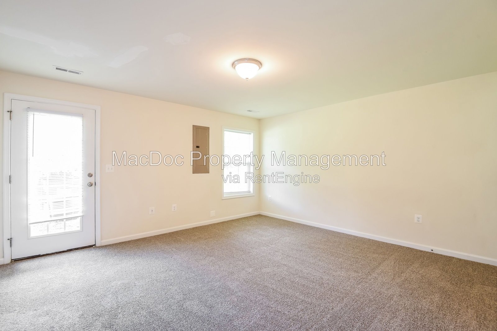 10417 Westgate Court Ruther Glen, VA 22546 property image