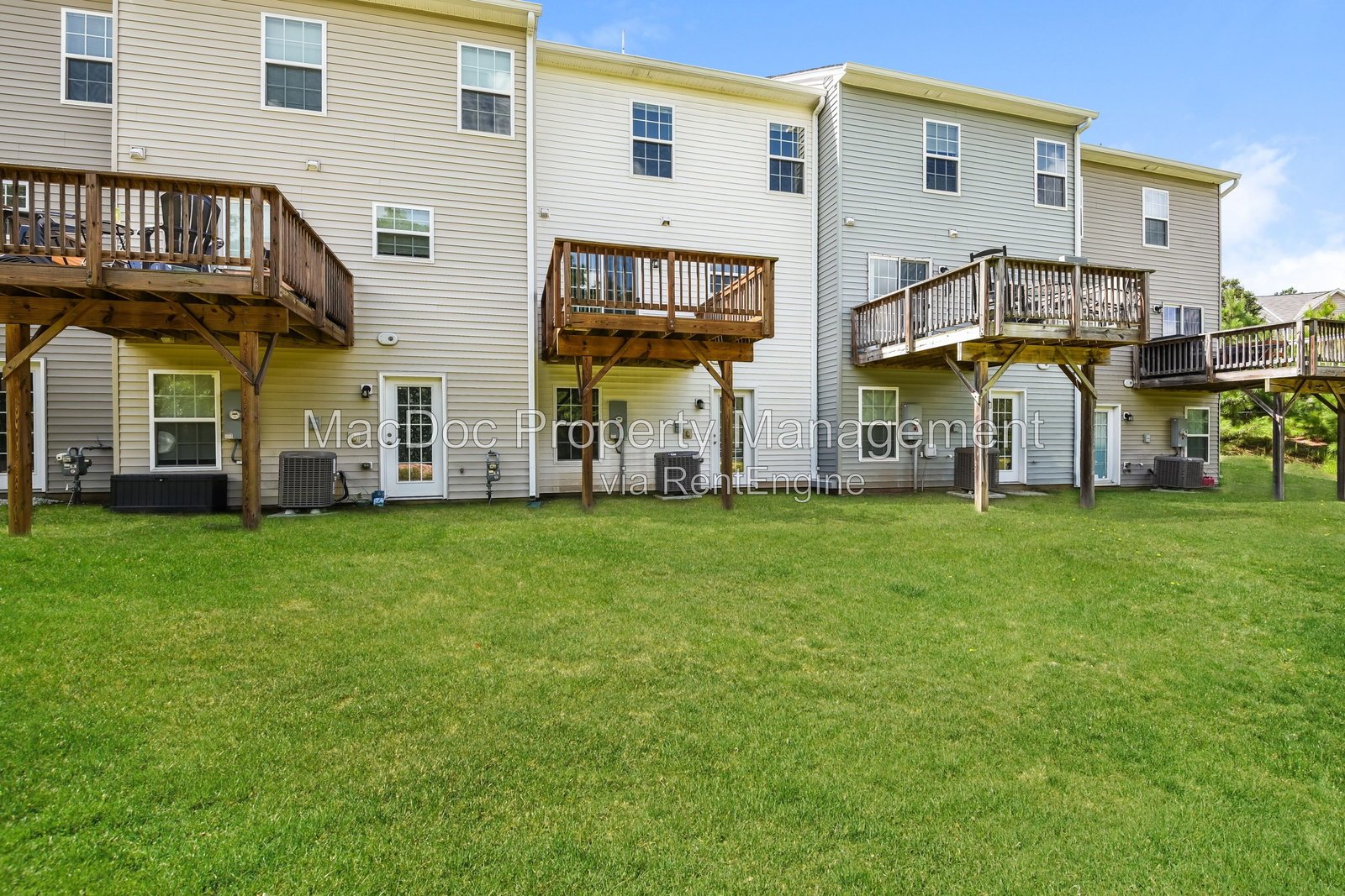 10417 Westgate Court Ruther Glen, VA 22546 property image