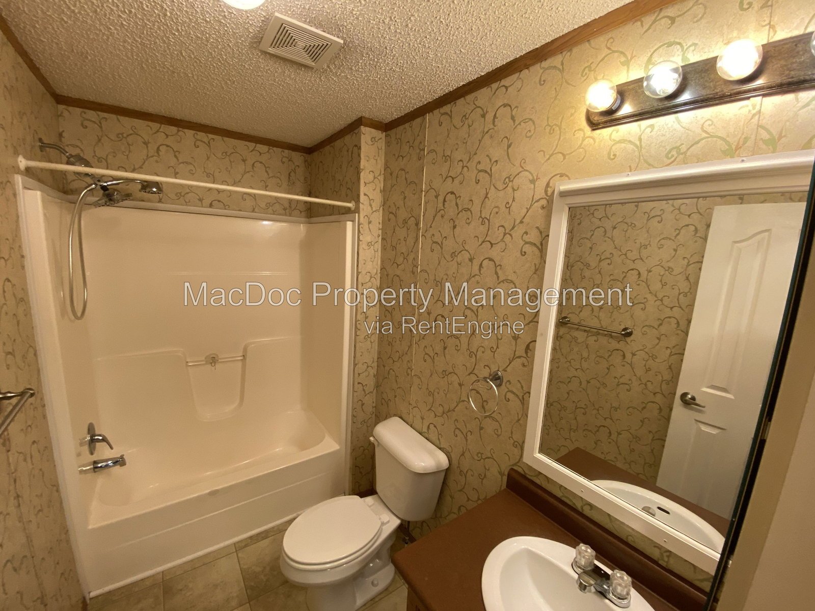 6280 Mt Airy Drive Ruther Glen, VA 22546 property image