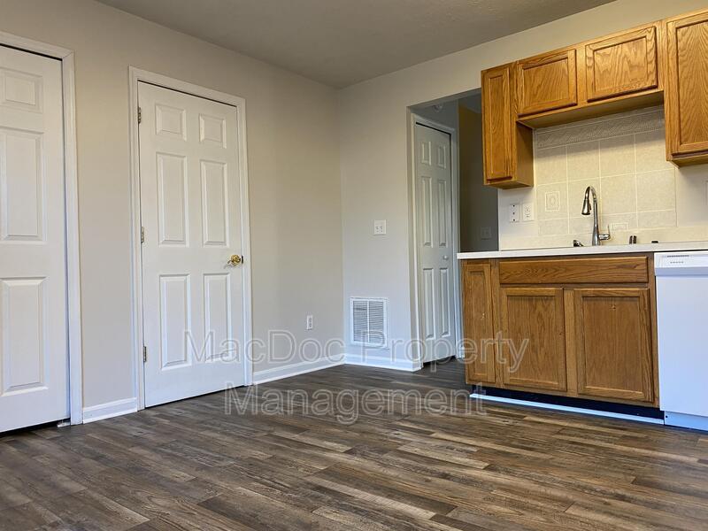 9609 Coventry Creek Drive property image