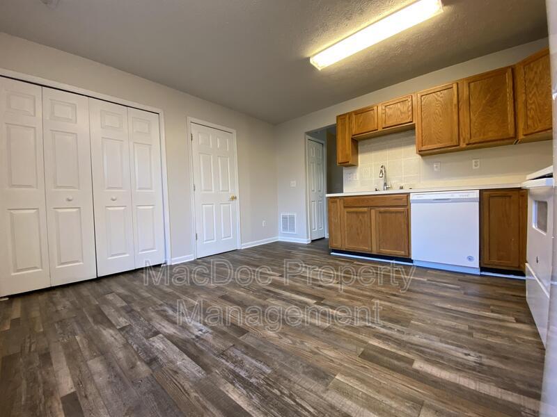 9609 Coventry Creek Drive property image