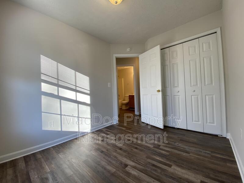 9609 Coventry Creek Drive property image