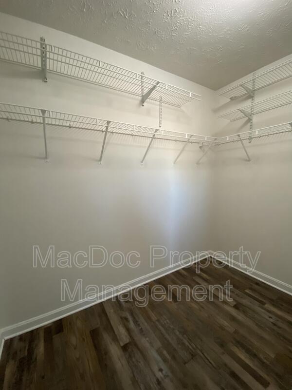 9609 Coventry Creek Drive property image