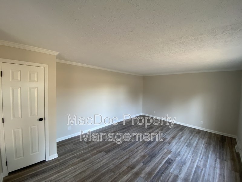 10504 Benchmark Road property image
