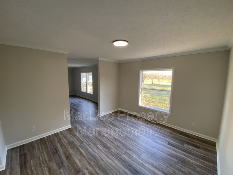 10504 Benchmark Road property image