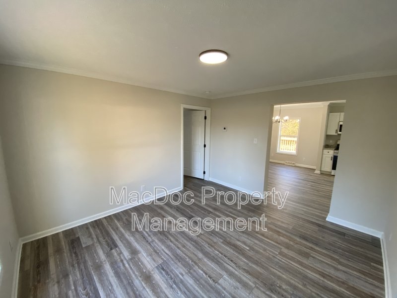 10504 Benchmark Road property image