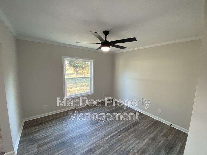 10504 Benchmark Road property image