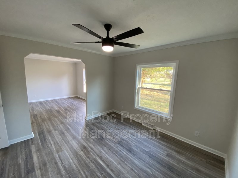 10504 Benchmark Road property image