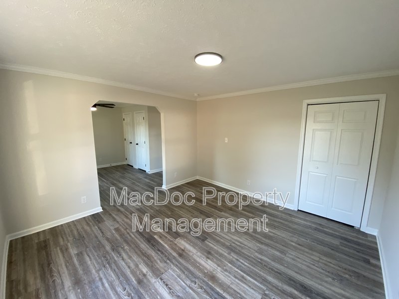 10504 Benchmark Road property image