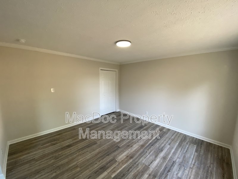 10504 Benchmark Road property image