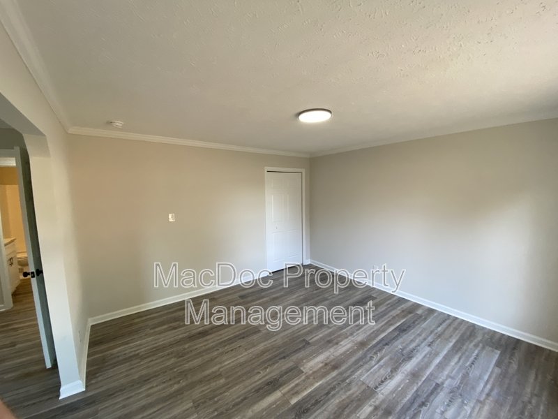 10504 Benchmark Road property image