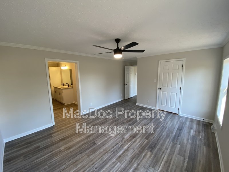 10504 Benchmark Road property image