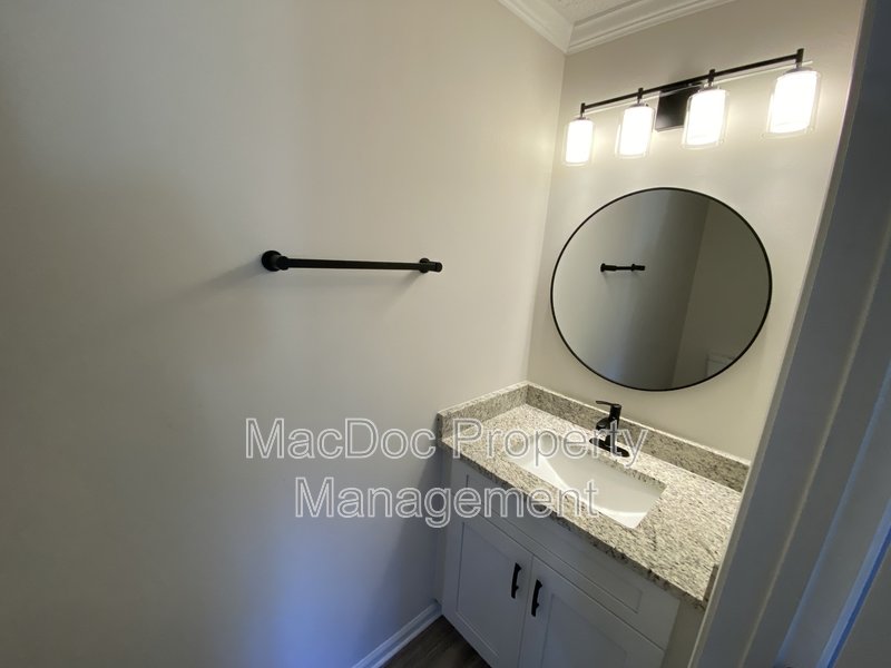 10504 Benchmark Road property image