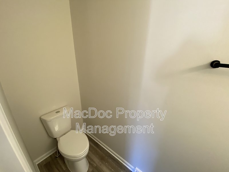 10504 Benchmark Road property image