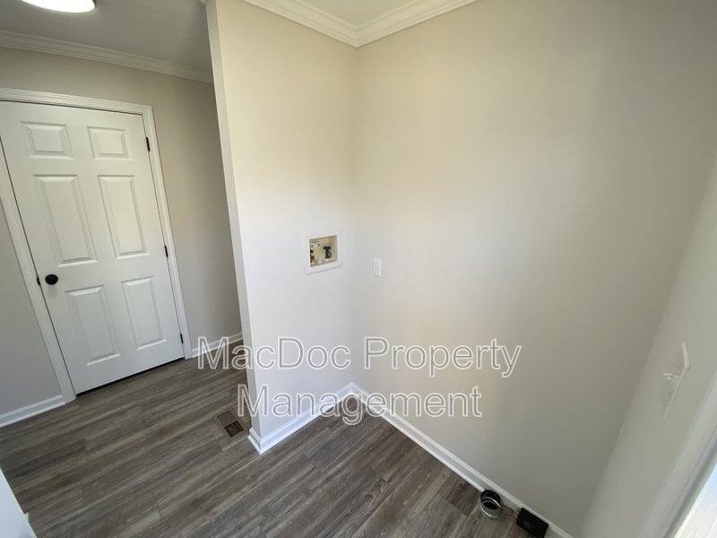 10504 Benchmark Road property image