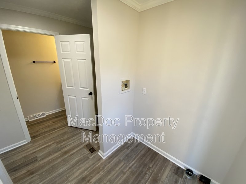 10504 Benchmark Road property image