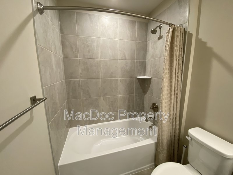 18422 Centennial Circle property image