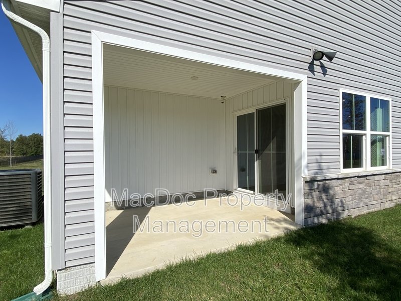 18422 Centennial Circle property image