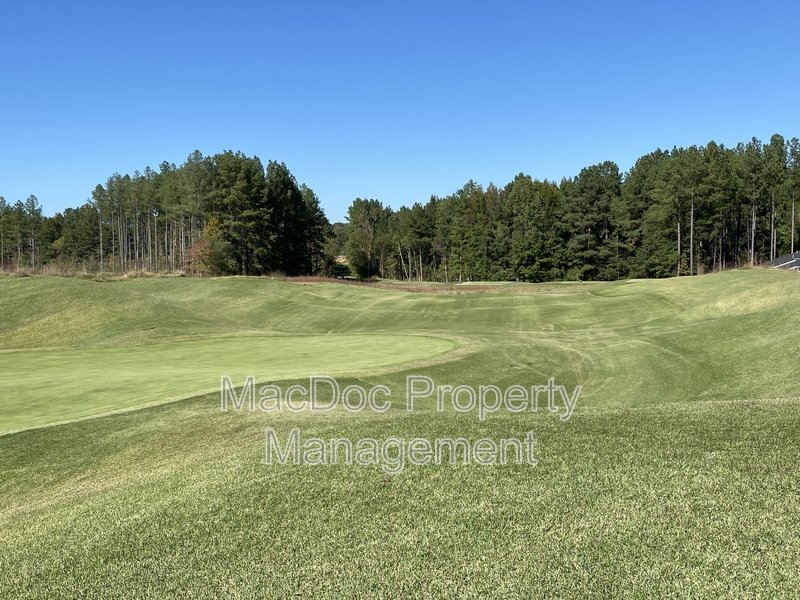 18422 Centennial Circle property image