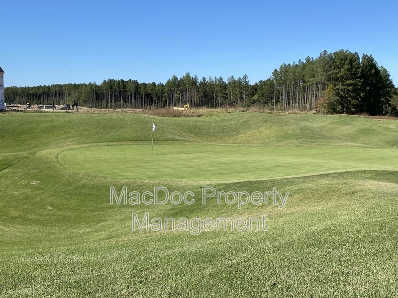 18422 Centennial Circle property image