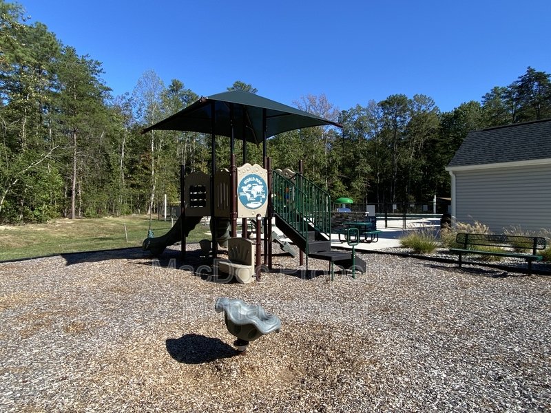 18422 Centennial Circle property image