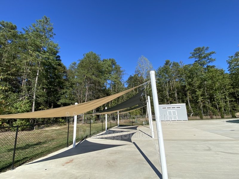 18422 Centennial Circle property image