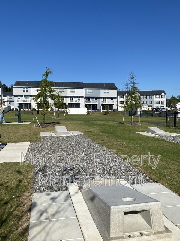 18422 Centennial Circle property image