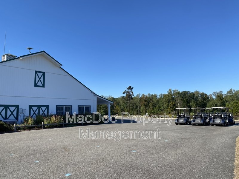 18422 Centennial Circle property image