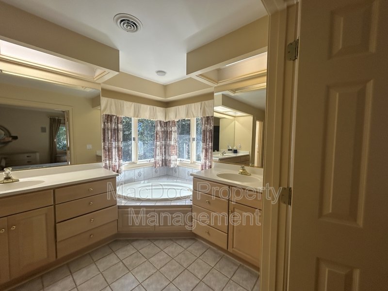 11103 Fawn Lake Parkway property image