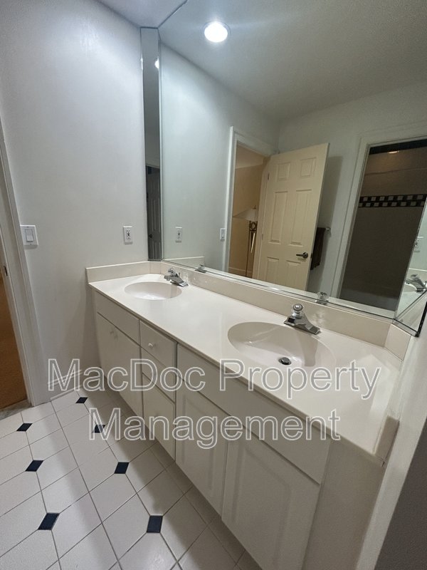 11103 Fawn Lake Parkway property image