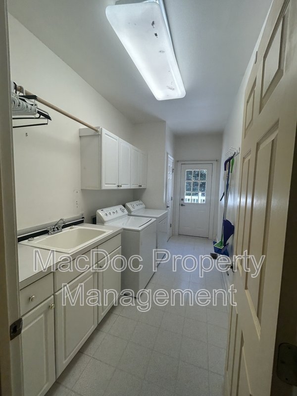 11103 Fawn Lake Parkway property image