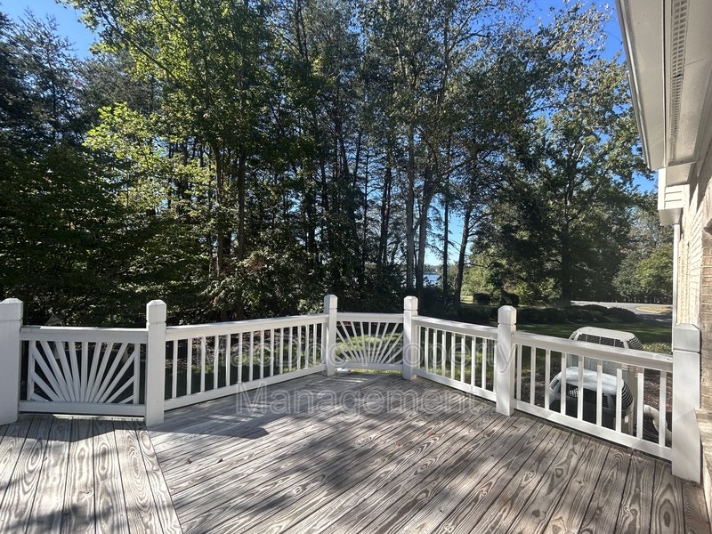 11103 Fawn Lake Parkway property image