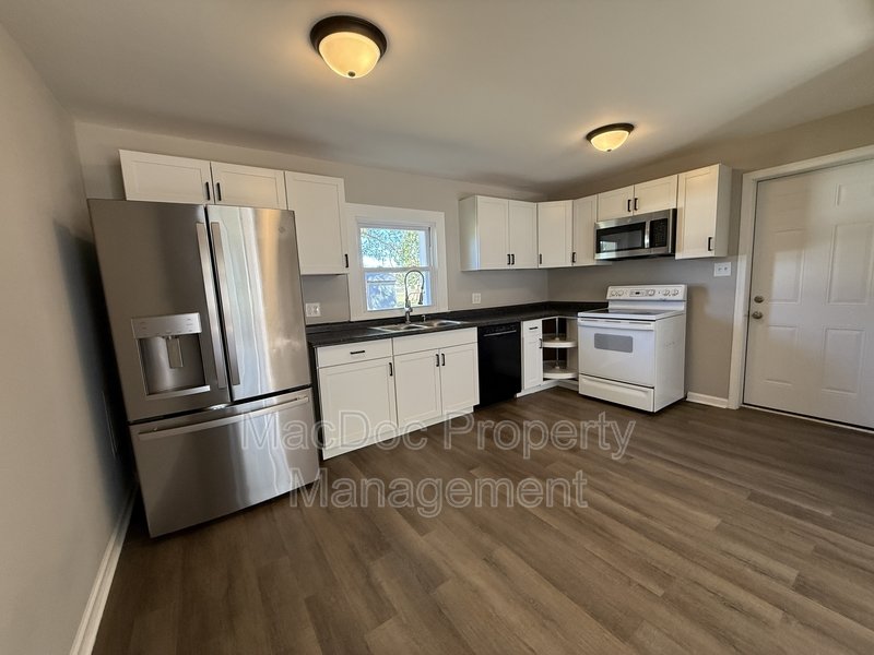 187 Brooks Drive property image