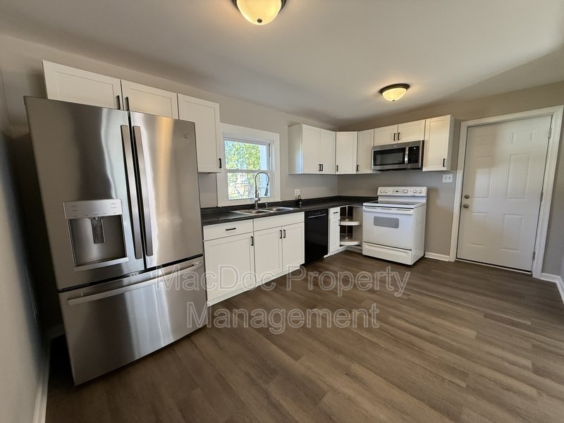 187 Brooks Drive property image